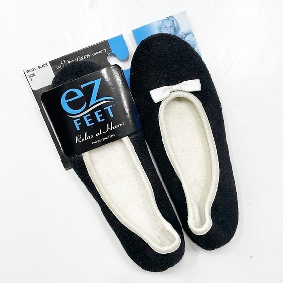 NEW EZ Feet by Dearfoams black slippers - Picture 1 of 2